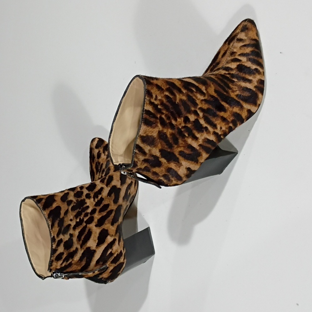 Vince Camuto Animal Print Cow Hair Upper Ankle  Boots Size 7.5M